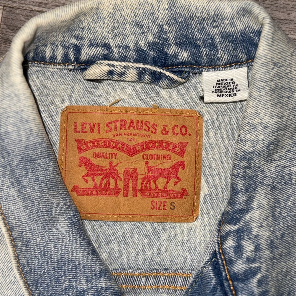Levi's Light Blue Denim Jacket for women - Picture 2 of 5